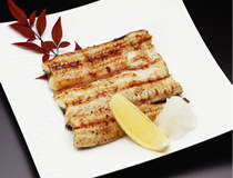 Shioyaki (Anguille grillée avec sel) <Nami>